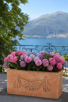 Preview: Großer Terracotta Blumenkasten aus Impruneta 100 × 43,5 × 43,5 cm